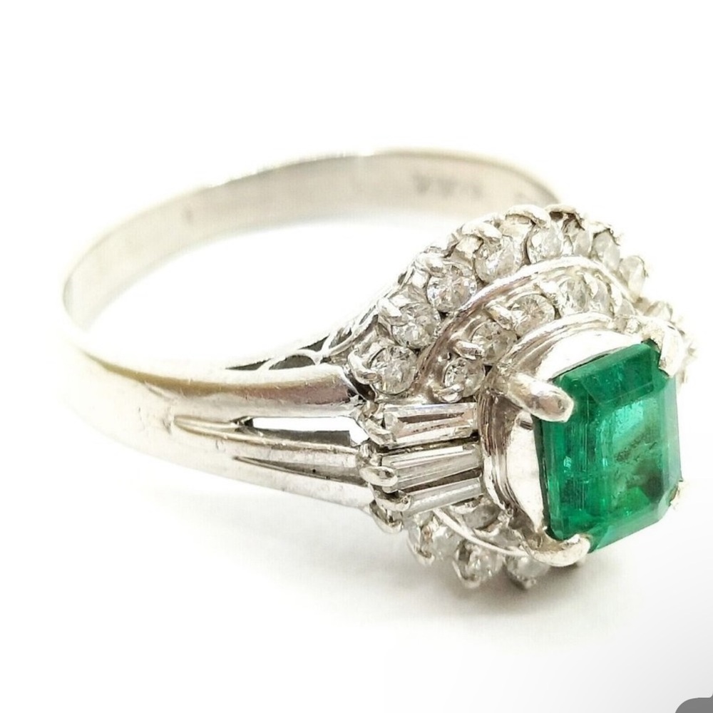 Real platinum 900 Gold &Diamonds..Emerald stone .0.59 CT - Picture 3 of 12